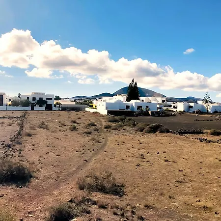 Апартаменты Alegranza In The Beautiful Village Of Mozaga, Lanzarote