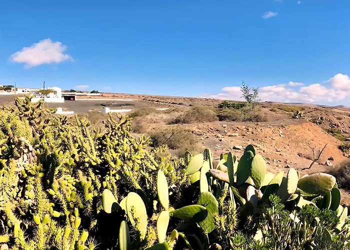 Апартаменты Alegranza In The Beautiful Village Of Mozaga, Lanzarote